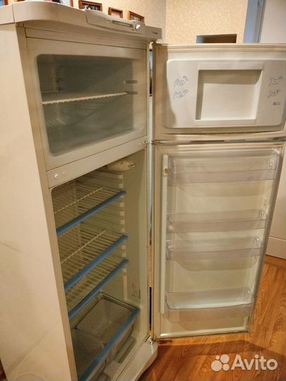 Холодильник б/у