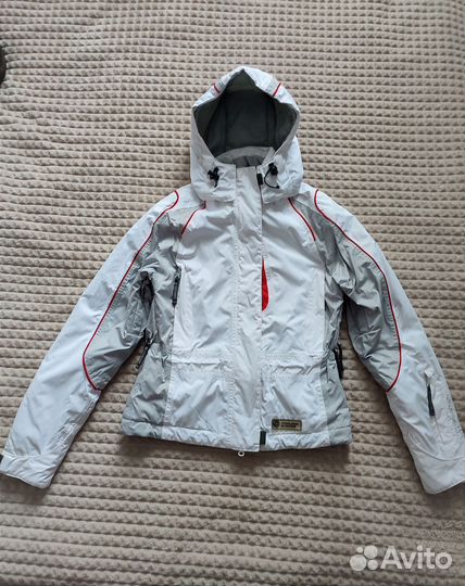 Куртка горнолыжная женская 40-42 размер