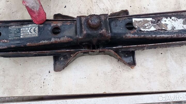 Домкрат для шиномонтажа бу