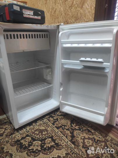 Холодильник бу однокамерный маленький