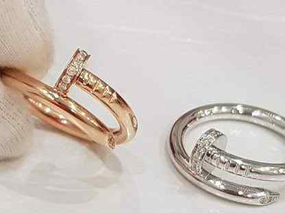 Золотое кольцо гвоздь с бриллиантами