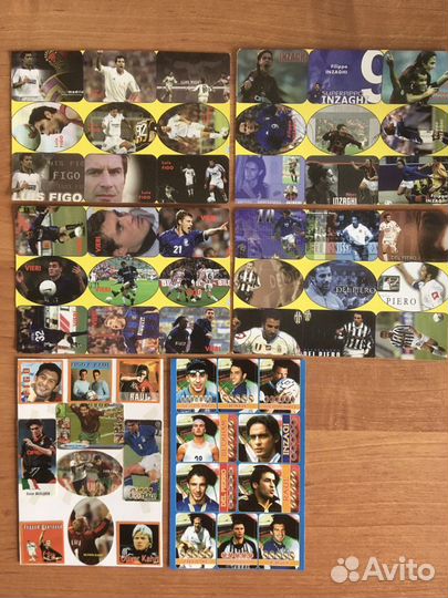 Футбольные календарики, брелоки, значки и др