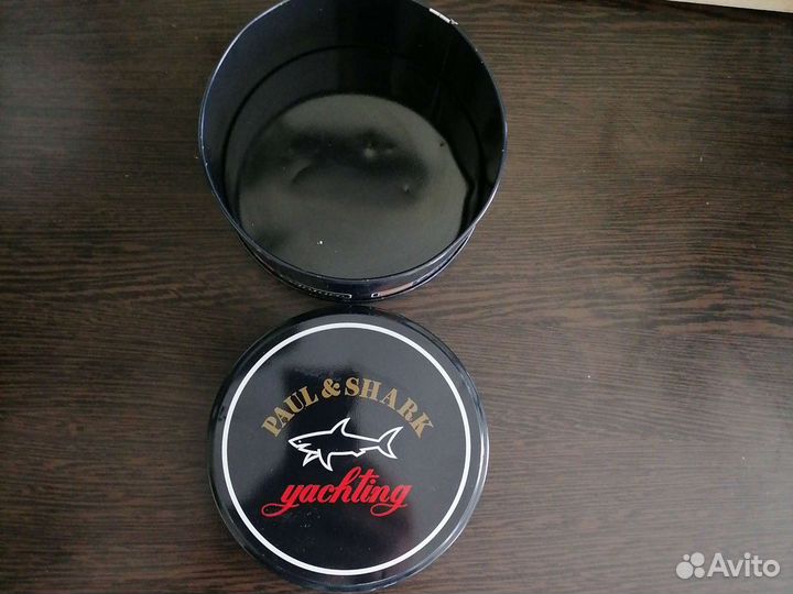 Жестяная коробка 