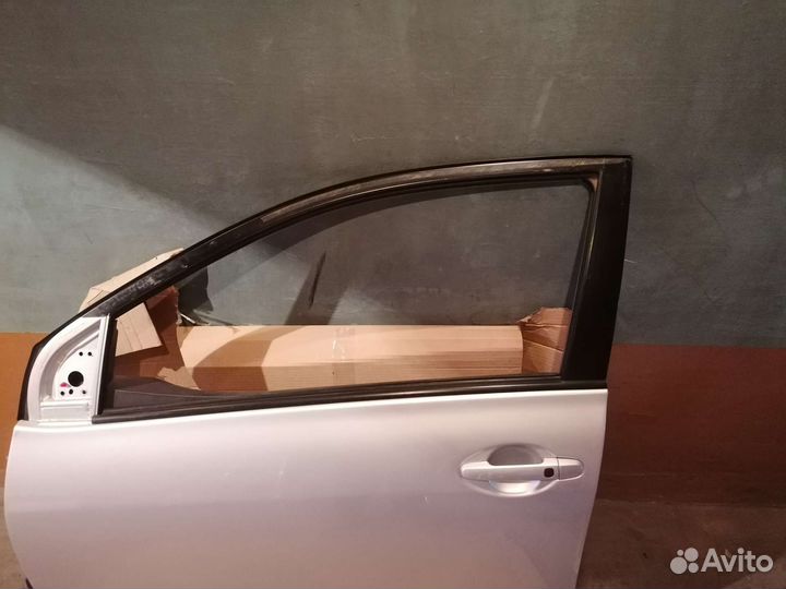 Дверь на toyota corolla fielder 141