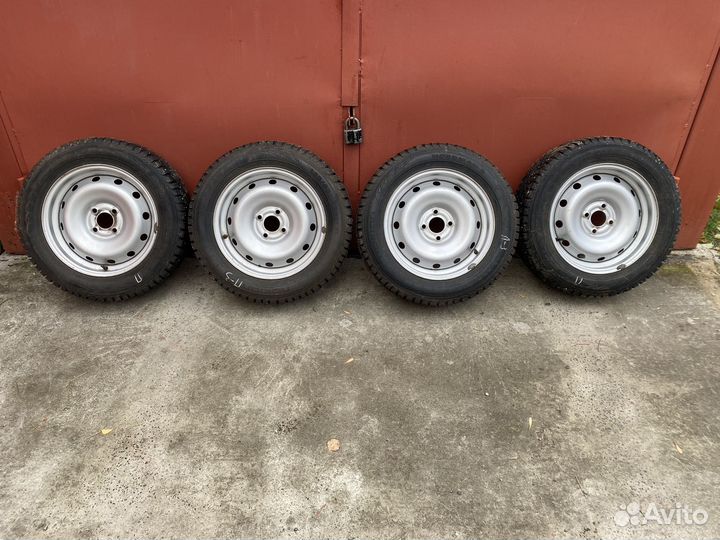 Колеса в сборе r15 зимние 4 100