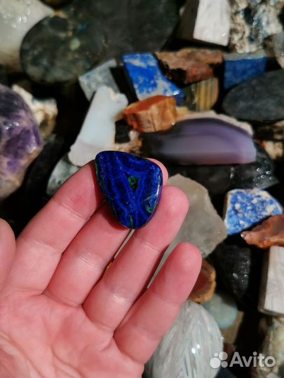 Азурит, кабошон