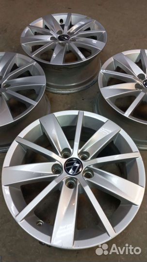 Volkswagen поло R15 (40) оригинал