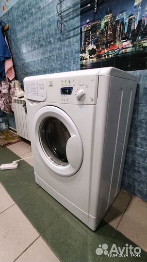 Узкая стиральная машинка indesit