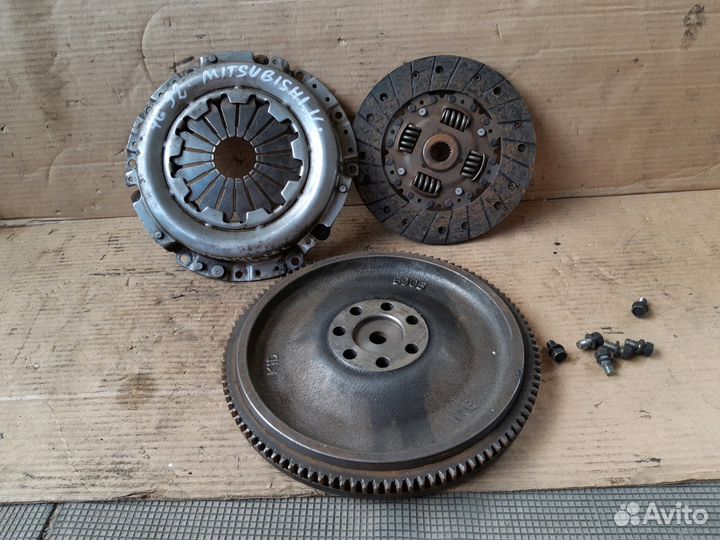 Комплект сцепления Mitsubishi Lancer CB 92-00