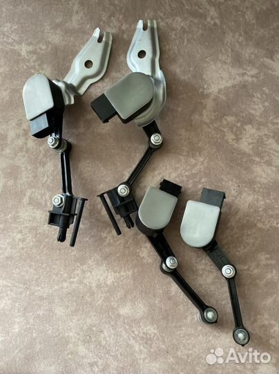 Датчик положения кузова VAG VW audi