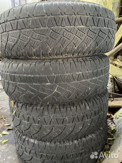 Michelin Latitude Cross 215/65 R16 102