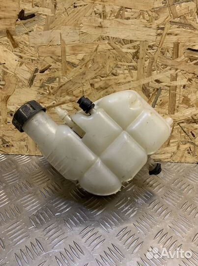 Бачок ож BMW 2 F45 B36 B38 B46 B48