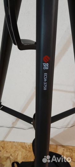 Штатив для видеокамеры и телефона