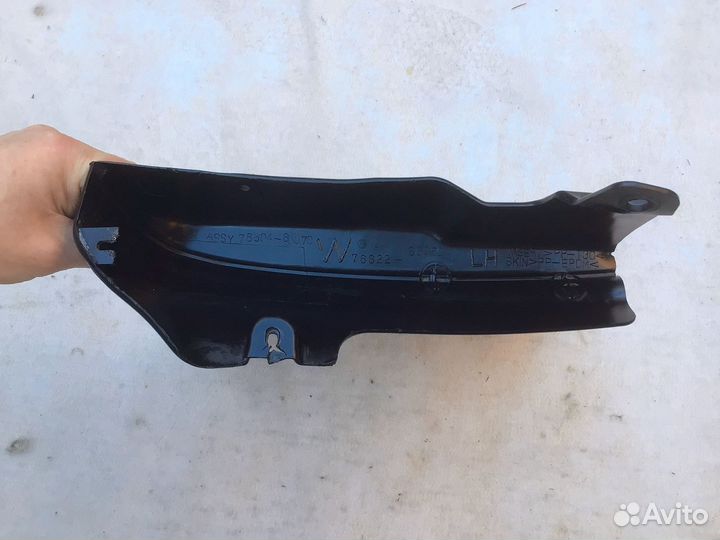 Брызговик пер L toyota land cruiser prado 90 ориг