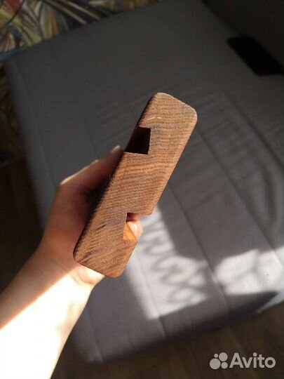 Подставка для телефона из дерева