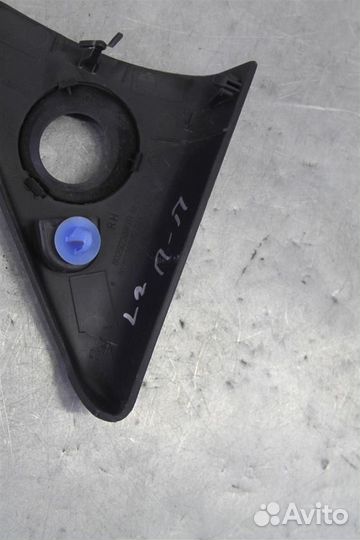 Накладка (кузов внутри) Renault Logan 2