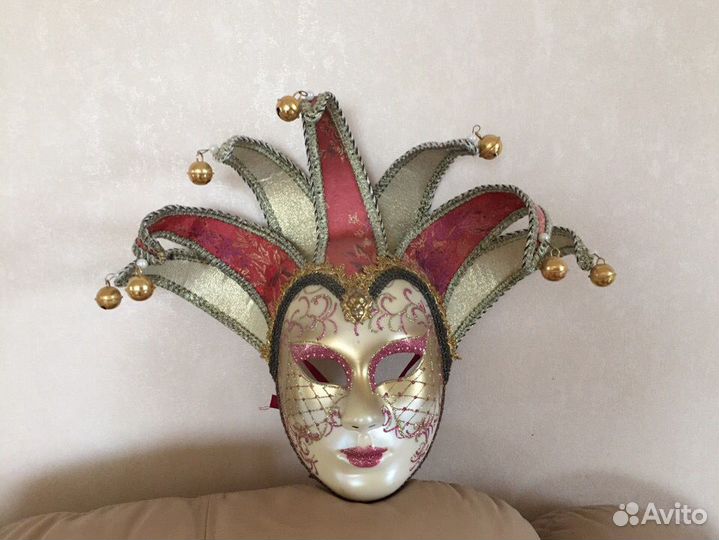 Маска венецианская