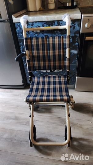 Кресло-каталка складное для инвалидов и пожилых