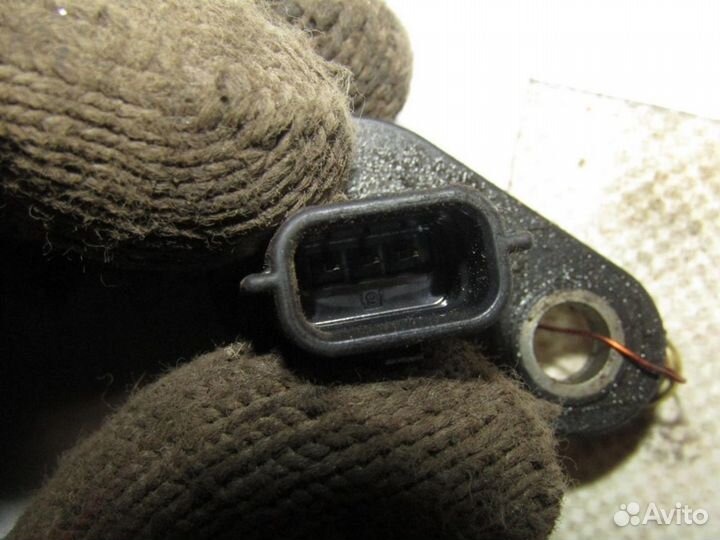 Датчик положения коленвала Juke (F15) 2011