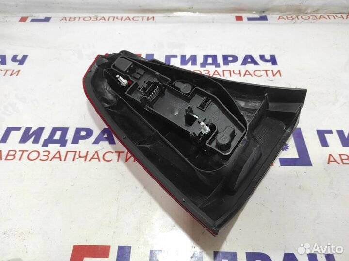 Фонарь задний правый Renault Logan 6001546795