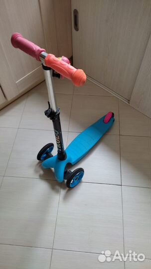 Детский трехколесный самокат trolo