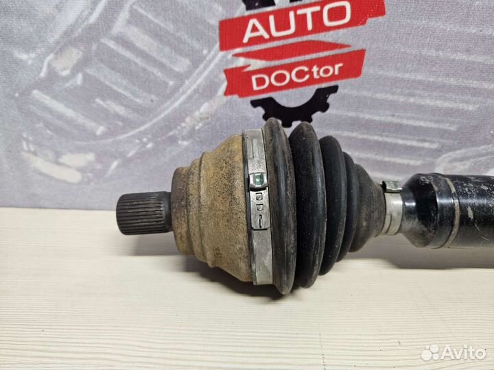 Привод правый в сборе Volkswagen Passat B7 TSI DSG