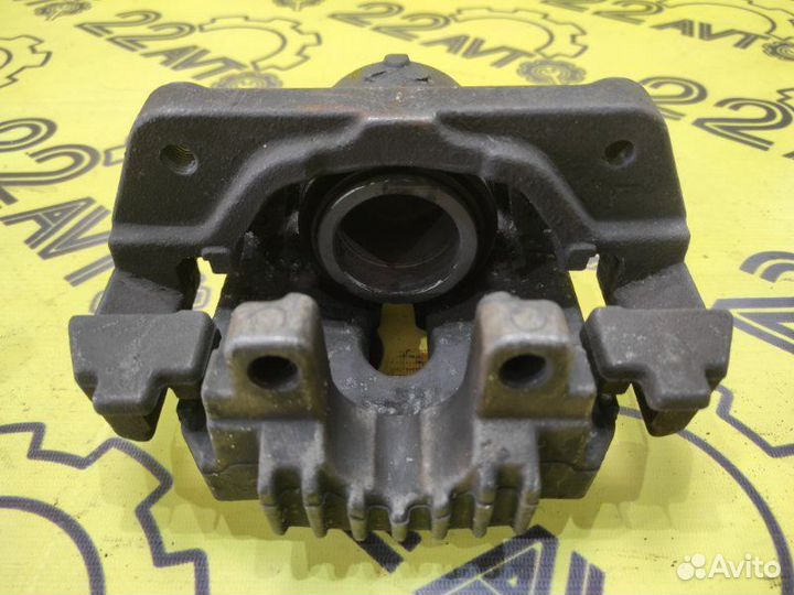 Суппорт передний правый Bmw 525I E60 M54 06.2004