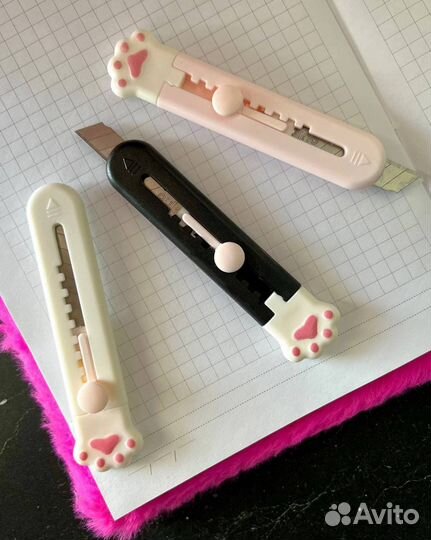 Канцелярский нож Лапка