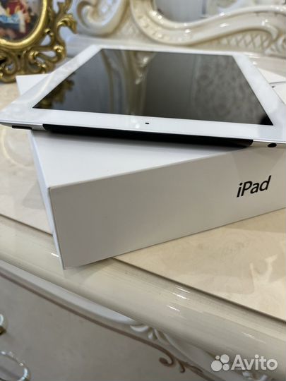 iPad wifi cellular 64gb