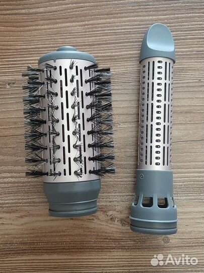 Фен-щетка вращающаяся в обе стороны philips