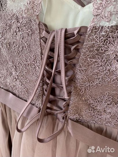 Платье вечернее