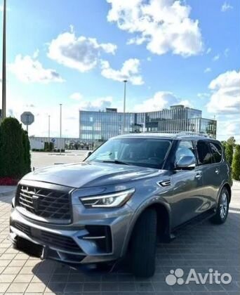 Передний бампер чёрный Infiniti QX80 2018+ larte
