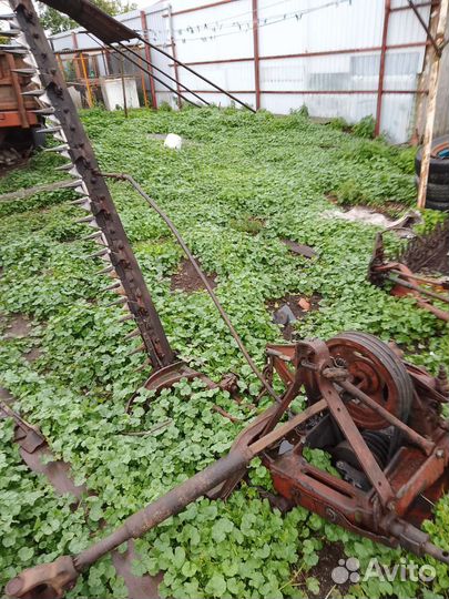 Косилка сегментная, плуг