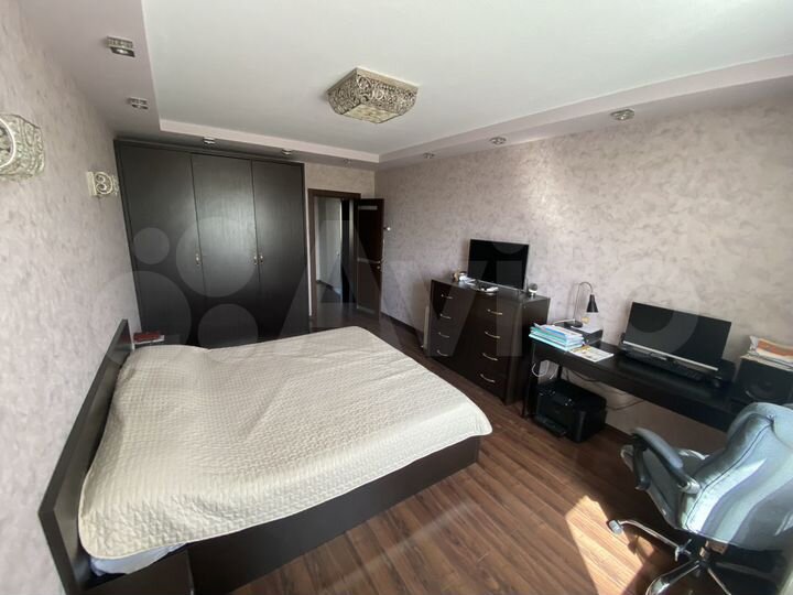 3-к. квартира, 74 м², 4/6 эт.