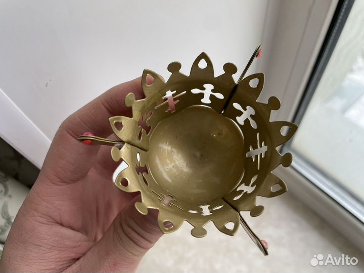 Настольная латунная лампада с камнями