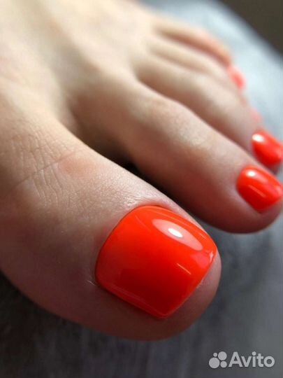 Маникюр и педикюр