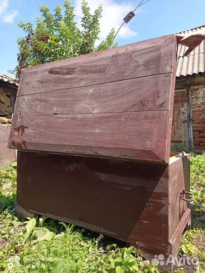 Сундук деревянный