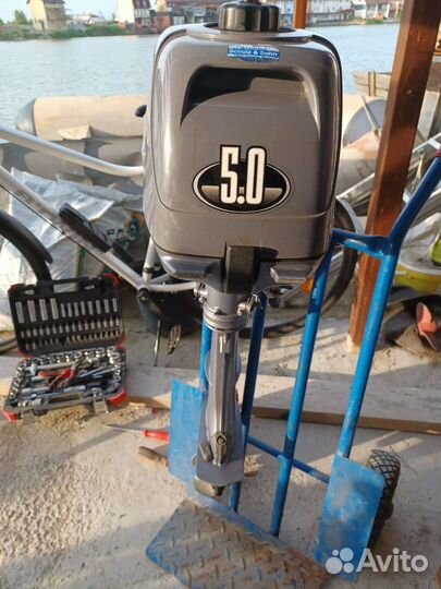 Лодочный мотор