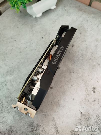 Видеокарта gtx 1660s/ ti gigabyte(состояние новой)