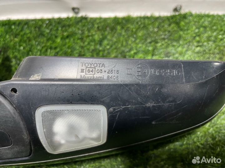 Зеркало боковое правое Toyota Highlander GSU40