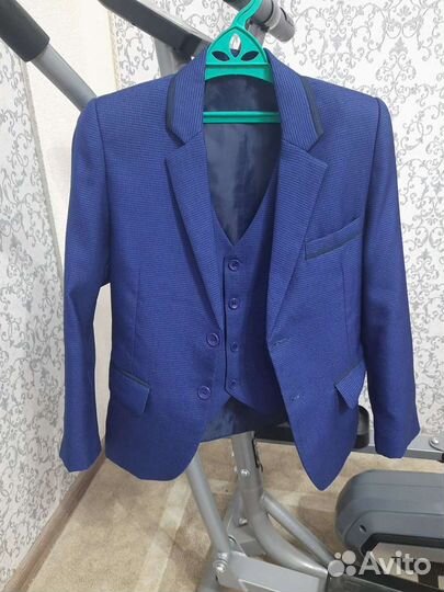 Пиджак с жилеткой