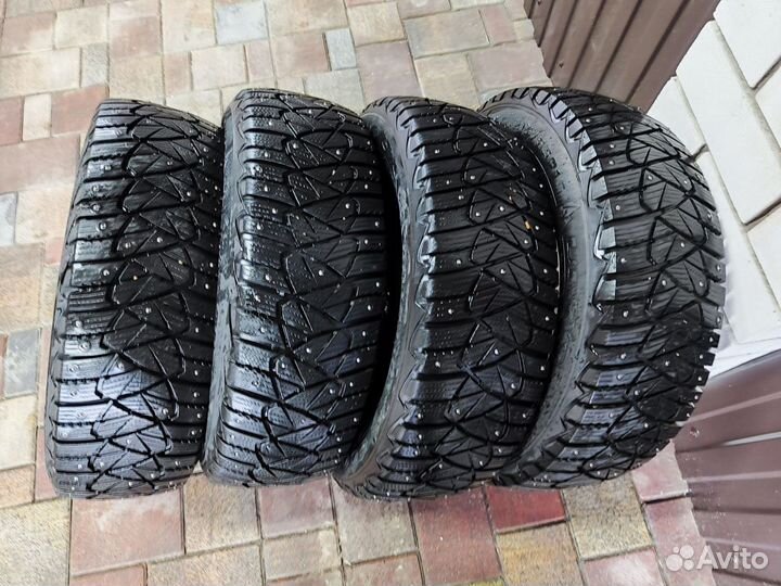 Goodyear Ultragrip 600 215/65 R16