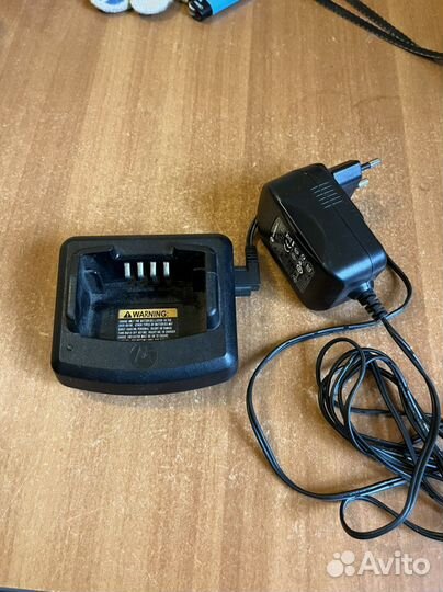 Зарядное устройство для рации motorola