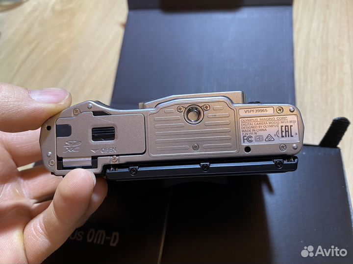 Фотоаппарат olympus om d e m10