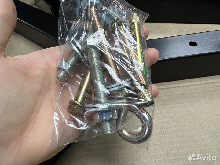 Кронштейн для боксерского мешка вынос 60 см