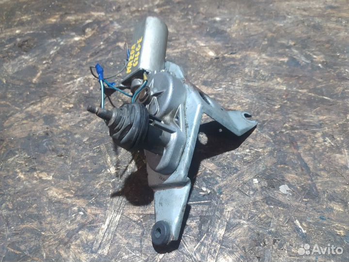 Моторчик стеклоочистителя задний Mazda 626 GE (1991—1997)