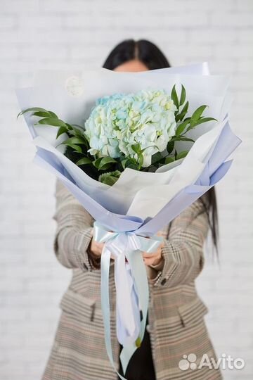 Авторский букет с гортензией