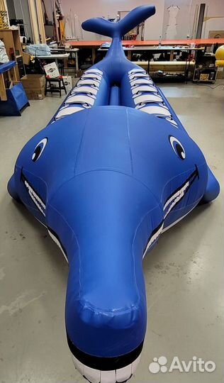 Водный двухрядный банан Дельфин