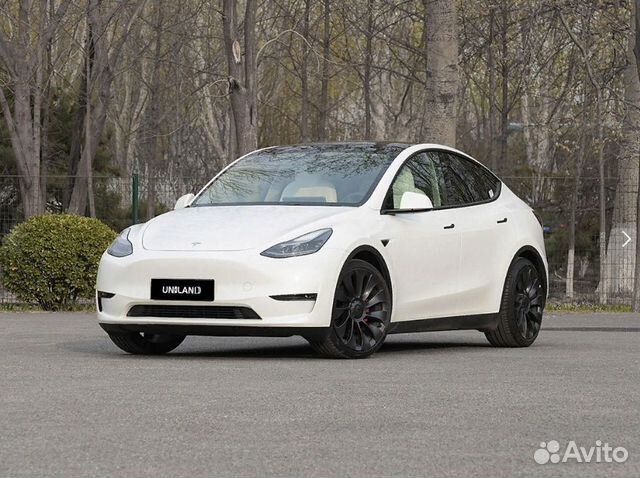 Tesla Model Y AT, 2024, 25 км с пробегом, цена 7350000 руб.