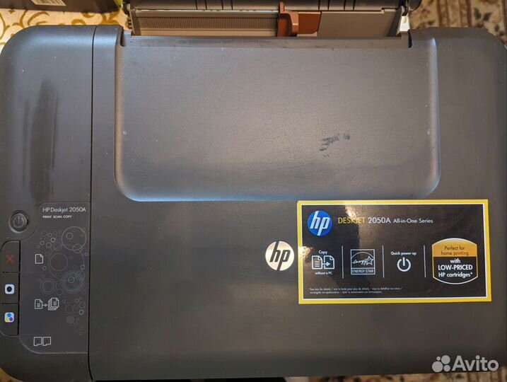 Принтер HP 2050A